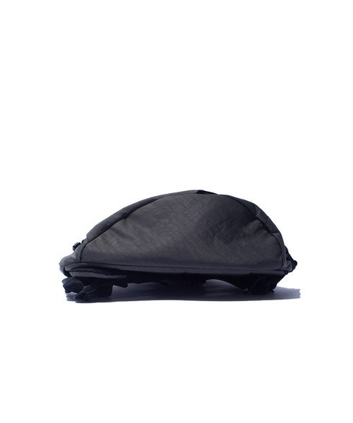 F/CE. (エフシーイー)の「F/CE. TEXTURED TWILL LAYERED SLINGER BAG / エフシーイー テクスチャード ツイル レイヤード スリンガーバッグ(ボディバッグ/ウエストポーチ・メンズ・ベージュ/ブラック/チャコール・FREE)」の10枚目の写真