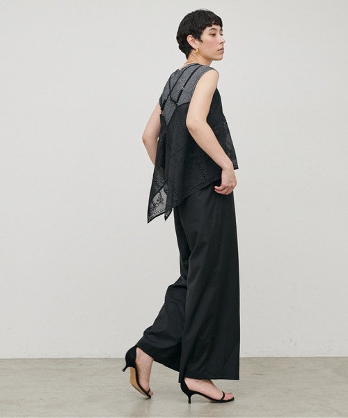 LARUTA（ラルータ）の「【LARUTA】スクエア刺繍レースキャミ（キャミソール・レディース・オフホワイト/ブラック・MEDIUM）」の13枚目の写真