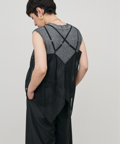 LARUTA（ラルータ）の「【LARUTA】スクエア刺繍レースキャミ（キャミソール・レディース・オフホワイト/ブラック・MEDIUM）」の10枚目の写真