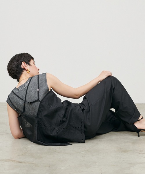 LARUTA（ラルータ）の「【LARUTA】スクエア刺繍レースキャミ（キャミソール・レディース・オフホワイト/ブラック・MEDIUM）」の14枚目の写真