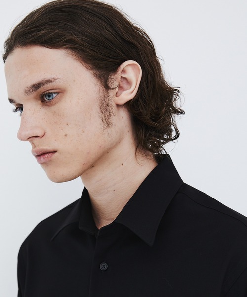 UNITED TOKYO(ユナイテッドトウキョウ)の「【数量限定生産】残りわずか Super120s WOOL SERGE LS SHIRT(シャツ/ブラウス・メンズ・ダークグレー/ブラック・1/2)」の4枚目の写真