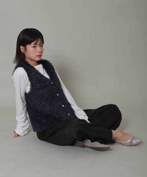 libelle more(リベル モア)の「ラメシャギーパールボタンVネックベスト(ベスト・レディース・アイボリー/ダークネイビー/ライトグレー・M)」の21枚目の写真