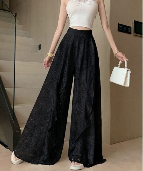 &soiree(アンドソワレ)の「フリルレースデザインワイドパンツ(その他パンツ・レディース・ブラック/ホワイト・X-LARGE/SMALL/MEDIUM/LARGE)」の7枚目の写真