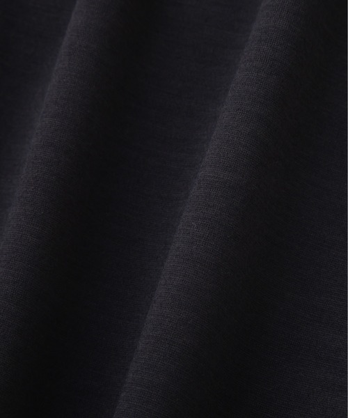 MARGARET HOWELL（マーガレットハウエル）の「SUPERFINE WOOL JERSEY（Tシャツ/カットソー・レディース・ブラック/ローズ・2）」の8枚目の写真