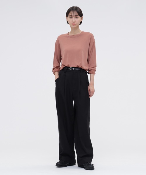 MARGARET HOWELL（マーガレットハウエル）の「SUPERFINE WOOL JERSEY（Tシャツ/カットソー・レディース・ブラック/ローズ・2）」の9枚目の写真