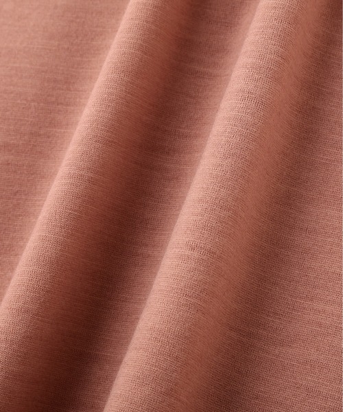 MARGARET HOWELL（マーガレットハウエル）の「SUPERFINE WOOL JERSEY（Tシャツ/カットソー・レディース・ブラック/ローズ・2）」の12枚目の写真