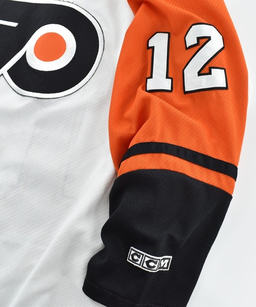NBA/NFL/NHL/MLB(エヌビーエーエヌエフエルエヌエイチエルエムエルビー)の「【USED】CCM “NHL PHILADELPHIA FLYERS #12” ゲームシャツ(Tシャツ/カットソー・メンズ・ホワイト・X-LARGE)」の4枚目の写真