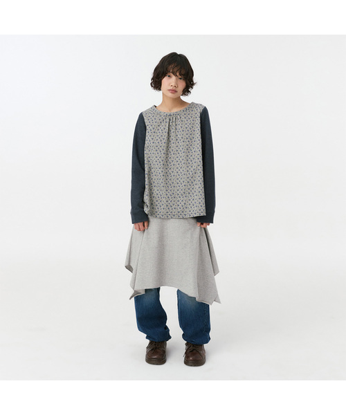OHESHIO(オヘシオ)の「フローラルウーブンパネルロングスリーブ、ネイビー(Tシャツ/カットソー・レディース・その他・FREE)」の1枚目の写真