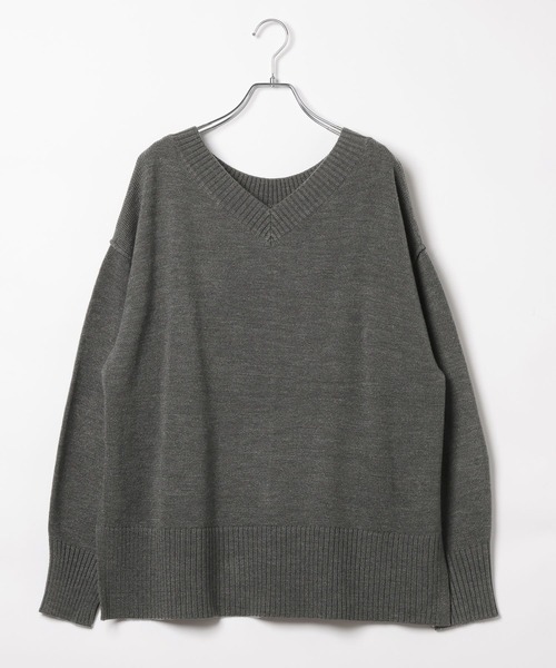 LEPSIM(レプシィム)の「《満たされニットシリーズ》Vネックプルオーバー 826787(ニット/セーター・レディース・サックスブルー/レッド/チャコールグレー/ブラック/アイボリー・FREE)」の6枚目の写真