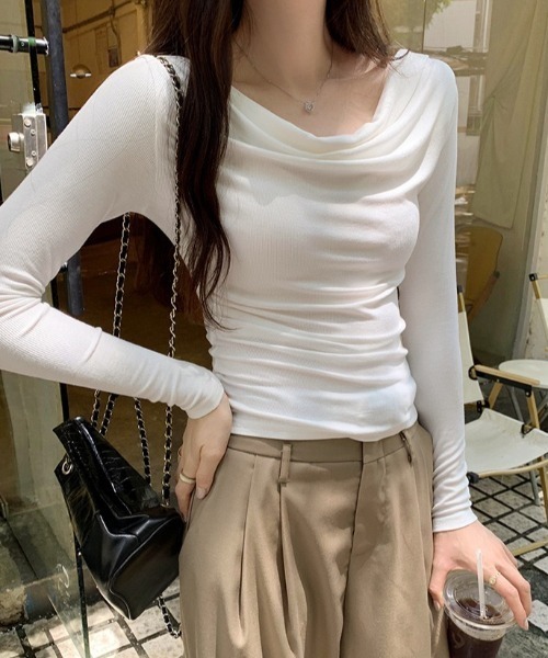 lulufa(ルルファ)の「ドレープネックオフショルダートップス(Tシャツ/カットソー・レディース・ブラック/ホワイト/ミント/ベージュ・FREE)」の18枚目の写真