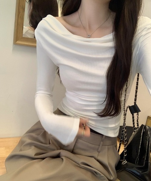 lulufa(ルルファ)の「ドレープネックオフショルダートップス(Tシャツ/カットソー・レディース・ブラック/ホワイト/ミント/ベージュ・FREE)」の19枚目の写真