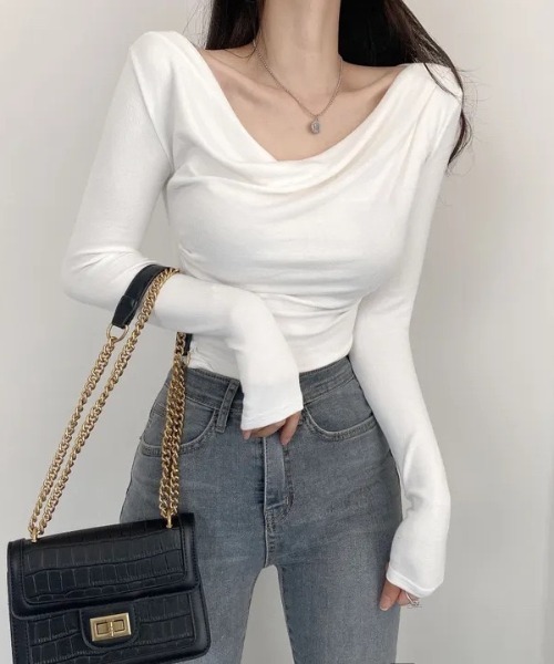 lulufa(ルルファ)の「ドレープネックオフショルダートップス(Tシャツ/カットソー・レディース・ブラック/ホワイト/ミント/ベージュ・FREE)」の22枚目の写真