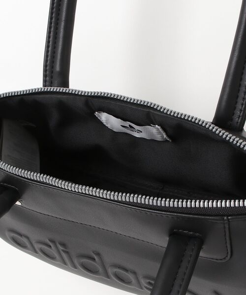 adidas(アディダス)の「細長ボウリング バッグ / アディダスオリジナルス adidas Originals(ショルダーバッグ・メンズ・ブラック・FREE)」の9枚目の写真