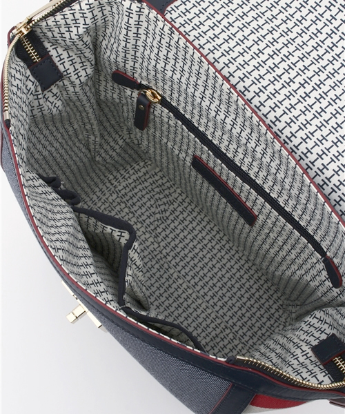 TOMMY HILFIGER(トミーヒルフィガー)の「INT TH LOCK BACKPACK(バックパック/リュック・レディース・ブラック・FREE)」の3枚目の写真