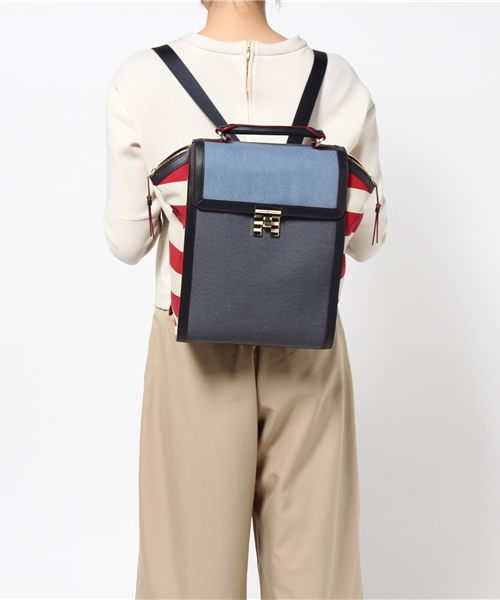 TOMMY HILFIGER(トミーヒルフィガー)の「INT TH LOCK BACKPACK(バックパック/リュック・レディース・ブラック・FREE)」の5枚目の写真