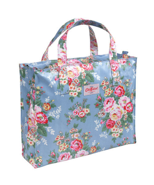[タグ付き]Cath Kidston キャリーオールバッグ イングリッシュローズ タグ付き]Cath Kidston キャリーオールバッグ イングリッシュ