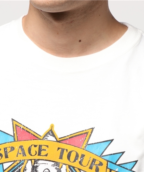 ALDIES(アールディーズ)の「Space Tour Long T 袖プリント ロングスリーブT(Tシャツ/カットソー・メンズ・ホワイト/ブラック/ホワイト系その他/ネイビー・MEDIUM/SMALL/LARGE)」の7枚目の写真