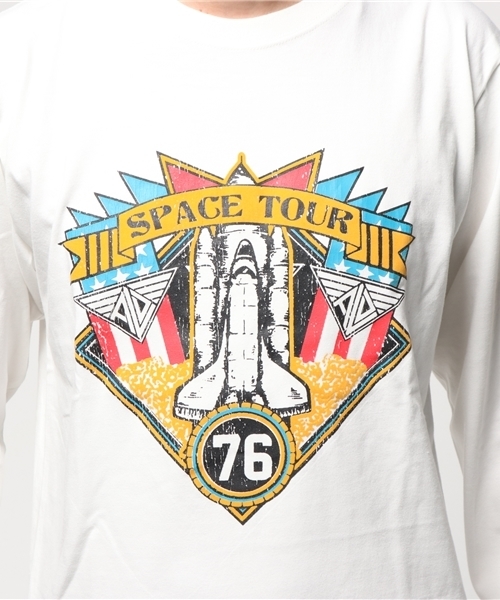 ALDIES(アールディーズ)の「Space Tour Long T 袖プリント ロングスリーブT(Tシャツ/カットソー・メンズ・ホワイト/ブラック/ホワイト系その他/ネイビー・MEDIUM/SMALL/LARGE)」の9枚目の写真