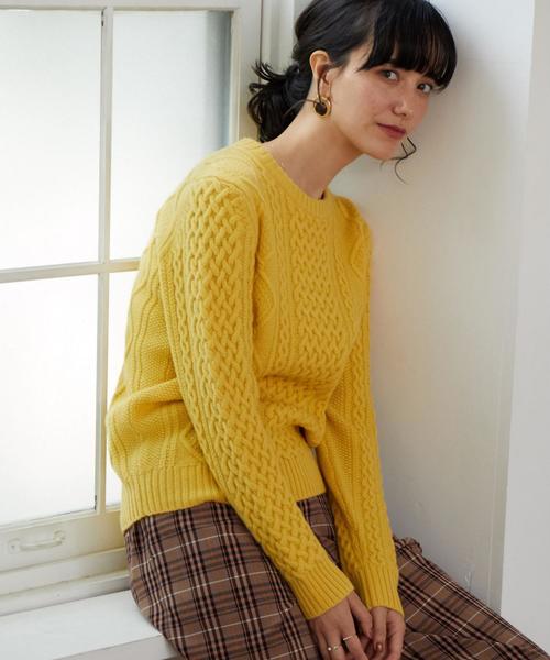 green label relaxing(グリーンレーベルリラクシング)の「CB ハミルトン アラン クルーネックニット ◆(ニット/セーター・レディース・オフホワイト/ライトグレー/ネイビー/ライトブルー/イエロー/レッド・38/40)」の5枚目の写真