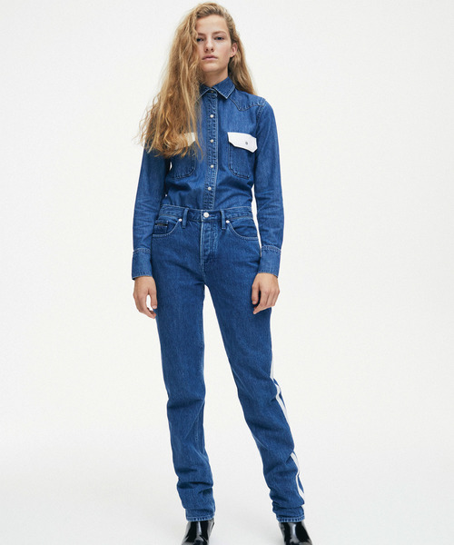 Calvin Klein Jeans(カルヴァンクラインジーンズ)の「ウェスタン スリムデニムシャツ(シャツ/ブラウス・レディース・ブルー・LARGE/MEDIUM/SMALL/X-SMALL)」の5枚目の写真