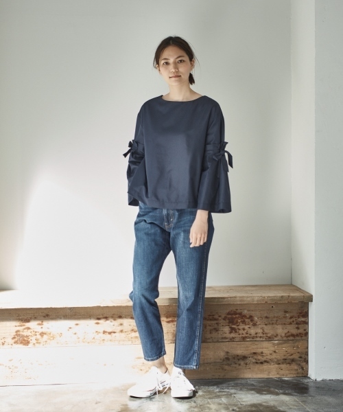 AMERICAN HOLIC（アメリカンホリック）の「・フレアリボン袖ブラウス（シャツ/ブラウス・レディース・チャコールグレー/ネイビー/オフホワイト/ライトベージュ・FREE）」の17枚目の写真