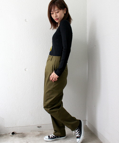 ottilie(オティーリエ)の「ハイウエストパンツ(その他パンツ・レディース・ベージュ/ブラウン/カーキ・SMALL/MEDIUM)」の14枚目の写真