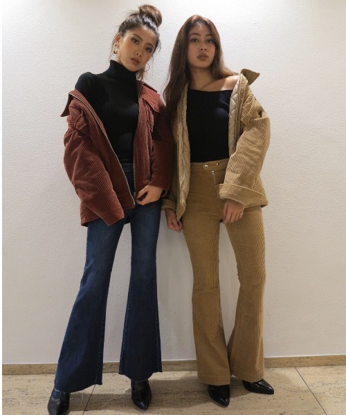 EGOIST(エゴイスト)の「コーデュロイハイウエストフレアパンツ(その他パンツ・レディース・ベージュ/カーキ・SMALL/MEDIUM/X-SMALL)」の7枚目の写真