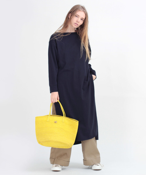 RNA-N（アールエヌエーエヌ）の「M1227 スリットロングプルオーバー（ワンピース・レディース・ネイビー/オフホワイト/ミント・MEDIUM）」の12枚目の写真