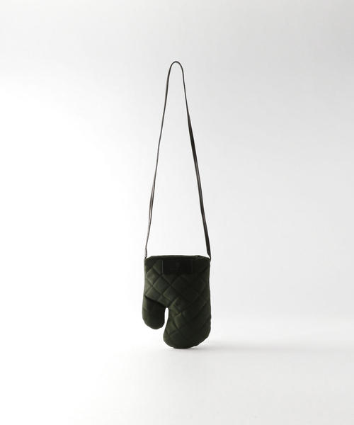 Steven Alan(スティーブンアラン)の「<MAKE WHAT YOU WILL>MITTEN POCHETTE/ポシェット(ショルダーバッグ・レディース・ダークグリーン/ブラック・FREE)」の2枚目の写真