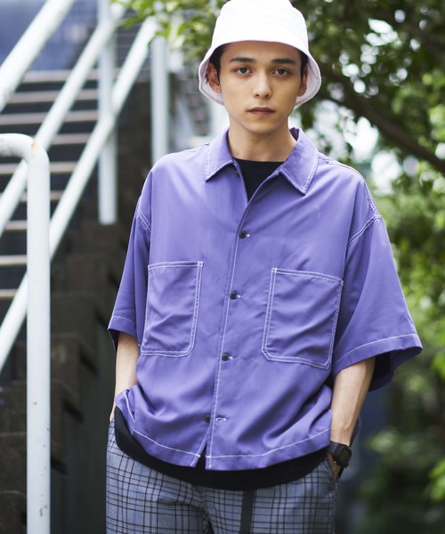 WEGO(ウィゴー)の「WEGO/カラーステッチビッグシルエット5分袖ポプリンシャツ(シャツ/ブラウス・メンズ・ホワイト/ブラック/ベージュ/パープル/ライトピンク/ダークオレンジ・MEDIUM/LARGE)」の5枚目の写真