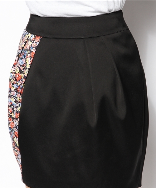 Another Edition（アナザーエディション）の「AE FLW/PRT キリカエ WRAP SK（スカート・レディース・オフホワイト/ブラック/ベージュ・MEDIUM/SMALL）」の7枚目の写真