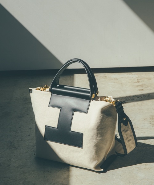 IACUCCI�i�C�A�N�b�`�j�́u��WEB����J���[�ǉ���L�����o�X�g�[�g�o�b�OS�ySORBETTO-3671/CANVAS/RUGA�z�i�n���h�o�b�O�j�v�b�u���b�N