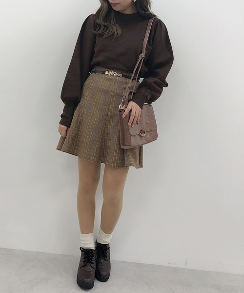 one after another NICE CLAUP（ワンアフターアナザーナイスクラップ）の「袖パフスリーブプチハイニット（ニット/セーター・レディース・アイボリー/ブラウン/ベージュ/ミント/ラベンダー・FREE）」の12枚目の写真