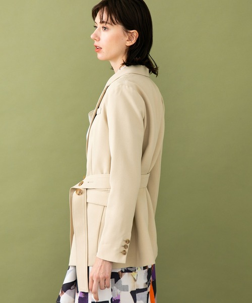 UNITED TOKYO（ユナイテッドトウキョウ）の「バックサテンアシメジャケット（テーラードジャケット・レディース・ベージュ/カーキ・0）」の10枚目の写真