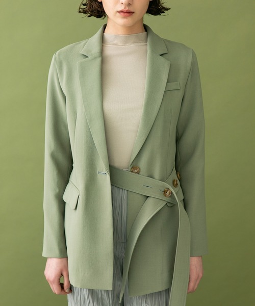 UNITED TOKYO（ユナイテッドトウキョウ）の「バックサテンアシメジャケット（テーラードジャケット・レディース・ベージュ/カーキ・0）」の15枚目の写真