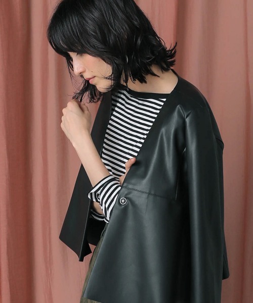 Bou Jeloud(ブージュルード)の「抗菌ケア2wayネックボーダープルオーバー(Tシャツ/カットソー・レディース・ブラック/ブラウン・FREE)」の13枚目の写真