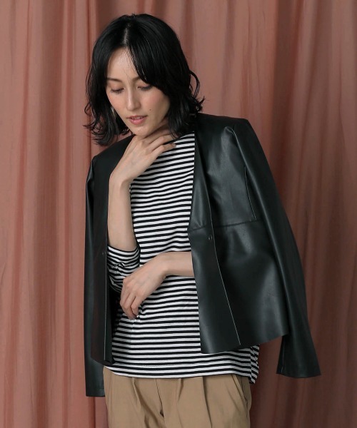 Bou Jeloud(ブージュルード)の「抗菌ケア2wayネックボーダープルオーバー(Tシャツ/カットソー・レディース・ブラック/ブラウン・FREE)」の14枚目の写真