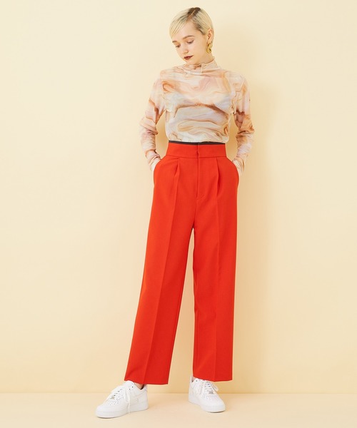 STUDIOUS(ステュディオス)の「【STUDIOUS】センタープレスタックストレートパンツ(その他パンツ・レディース・パープル/レッド/ブラック・1/2)」の4枚目の写真