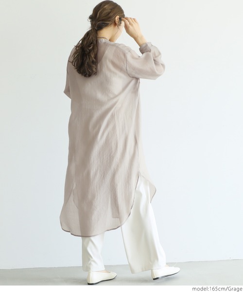 coca（coca）（コカ）の「シアーロングシャツ（シャツ/ブラウス・レディース・グレイッシュベージュ/ブラック・ONE SIZE）」の9枚目の写真