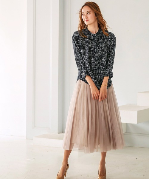 BELLUNA（ベルーナ）の「ジョーゼット素材ボウタイデザインブラウス（シャツ/ブラウス・レディース・ネイビー/オフホワイト/アイボリー/ネイビー×ホワイト・MEDIUM/LARGE/X-LARGE）」の10枚目の写真