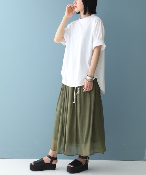 n'OrLABEL(ノアールレーベル)の「『モックネック×ラウンドヘムTシャツ』(Tシャツ/カットソー・レディース・ブラウン/オフホワイト/ブラック/パープル/チャコール/ライトカーキ/グレイッシュベージュ・2/1)」の9枚目の写真
