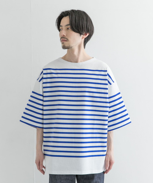 URBAN RESEARCH（アーバンリサーチ）の「リラックスボートネックボーダーショートスリーブ（Tシャツ/カットソー・メンズ・ブラック系その他/ホワイト系その他/ブルー系その他・MEDIUM/LARGE）」の14枚目の写真