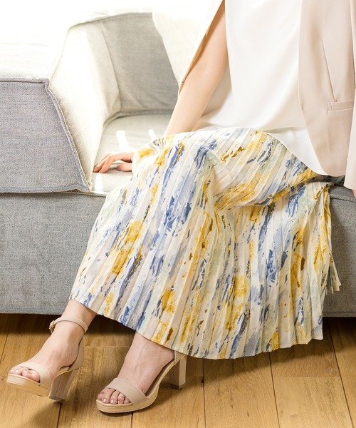White Collection(ホワイトコレクション)の「【2021SS】ペイントプリント・ジョーゼットプリーツスカート(スカート・レディース・ベージュ/グリーン/ブルー・FREE)」の12枚目の写真