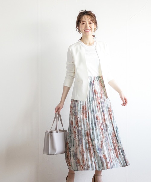 White Collection(ホワイトコレクション)の「【2021SS】ペイントプリント・ジョーゼットプリーツスカート(スカート・レディース・ベージュ/グリーン/ブルー・FREE)」の6枚目の写真