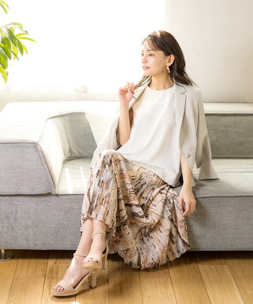 White Collection(ホワイトコレクション)の「【2021SS】ペイントプリント・ジョーゼットプリーツスカート(スカート・レディース・ベージュ/グリーン/ブルー・FREE)」の11枚目の写真