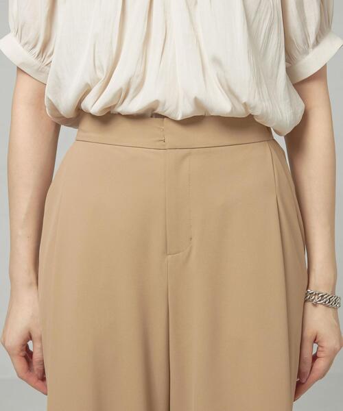 closet story（クローゼットストーリー）の「＜closet story＞□CSC タック クロップド パンツ -手洗い可能-（その他パンツ・レディース・ベージュ/ネイビー・FREE）」の6枚目の写真