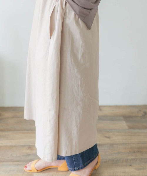 ITEMS URBANRESEARCH（アイテムズ アーバンリサーチ）の「綿麻テントラインワンピース（ワンピース・レディース・チャコールグレー/ベージュ/ブラウン・FREE）」の4枚目の写真