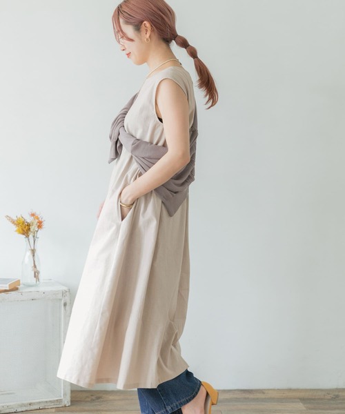 ITEMS URBANRESEARCH（アイテムズ アーバンリサーチ）の「綿麻テントラインワンピース（ワンピース・レディース・チャコールグレー/ベージュ/ブラウン・FREE）」の8枚目の写真