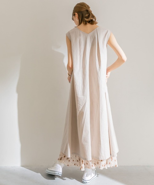 ITEMS URBANRESEARCH（アイテムズ アーバンリサーチ）の「綿麻テントラインワンピース（ワンピース・レディース・チャコールグレー/ベージュ/ブラウン・FREE）」の21枚目の写真