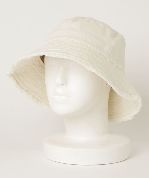 Sense of Grace（センスオブグレース）の「DENIM FRINGE BK HAT デニムフリンジバケットハット（ハット・レディース・アイボリー/ブラック/ライトベージュ/ブルー/ライトブラウン/ベージュ系/ブラウン系その他/ブルー系/ブラック系/アイボリー系/ライトブルー/グレー/ライトカーキ・FREE）」の2枚目の写真